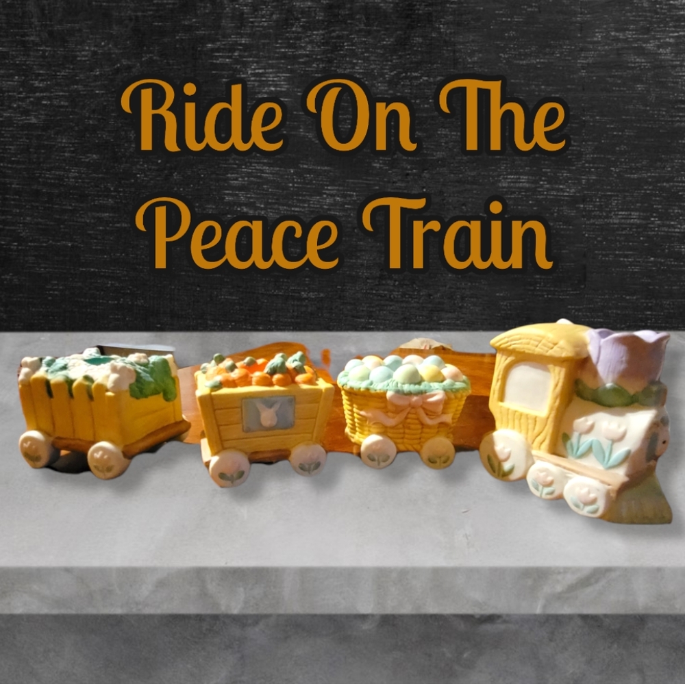 Vtg Candlestick Holders Easter Bunny Rabbit Carrot Ceramic Mini Train 4 Pcs Set